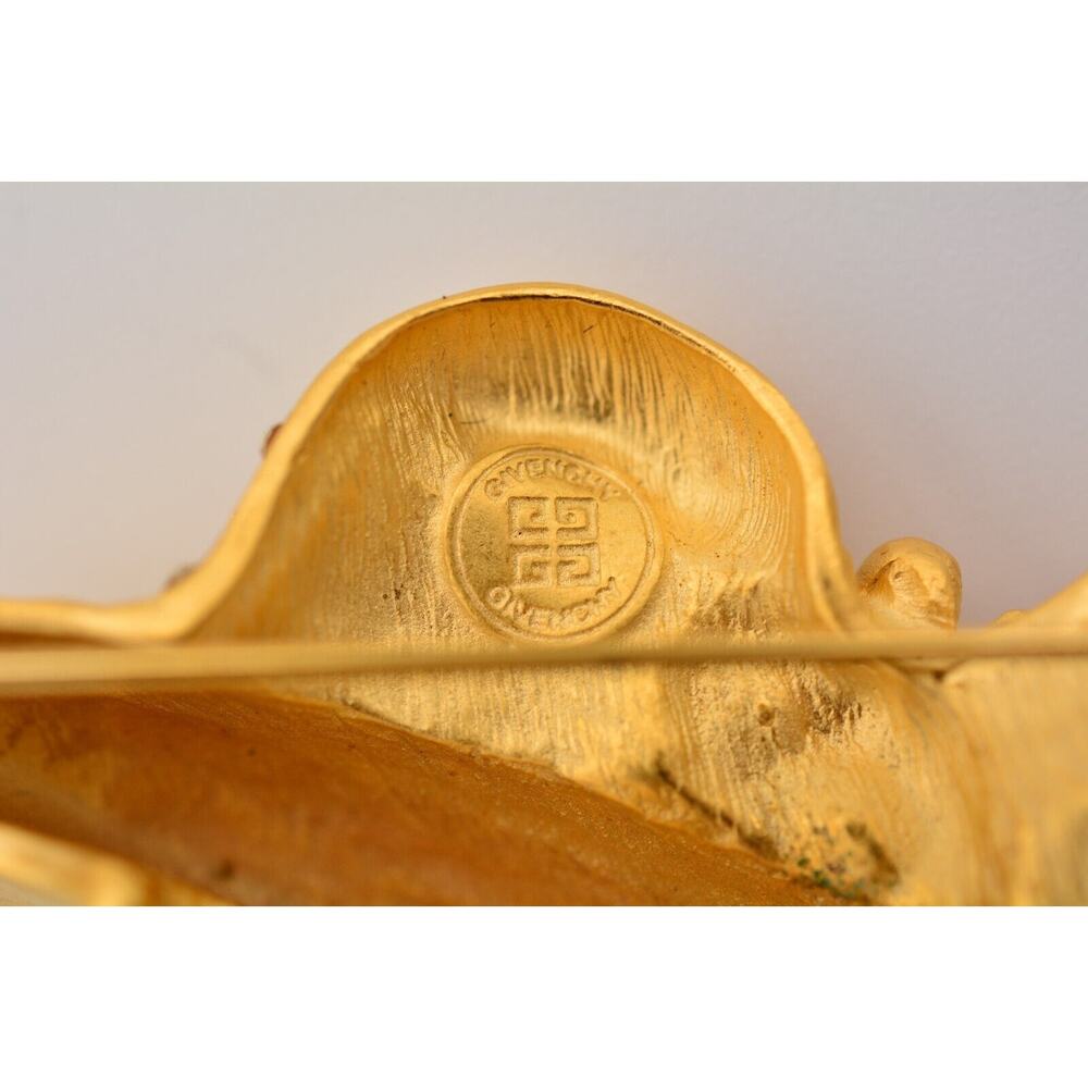 Givenchy Vintage Woman Pin Brooch Brushed Gold Profile Hat Chunky Signed Bin4 - Picture 11 of 12